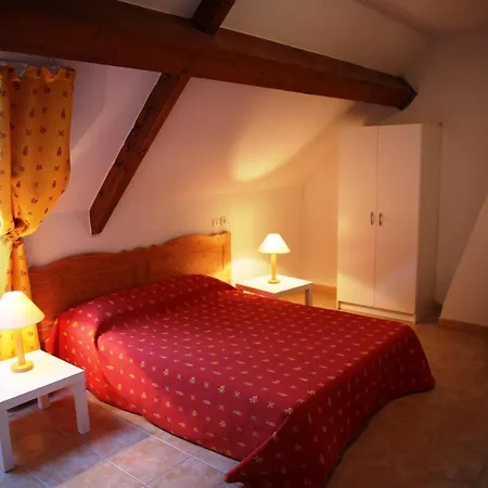 Les Chalets Du Gua Des Brasses * La Salvetat-sur-Agout