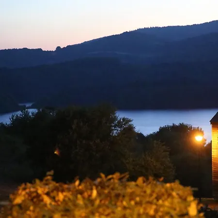 Les Chalets Du Gua Des Brasses Holiday home La Salvetat-sur-Agout