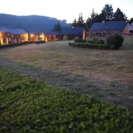 Les Chalets Du Gua Des Brasses בית נופש La Salvetat-sur-Agout