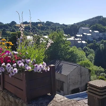 Holiday home Les Chalets Du Gua Des Brasses *